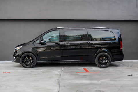 Pre-Owned Mercedes EQV300 Sport Premium Plus Electric MPV – Carz World
