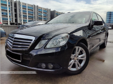 (RENT) Mercedes-Benz E-Class E200 1.8A
