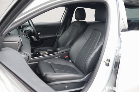 (LEASE) Mercedes-Benz A180 Saloon Progressive