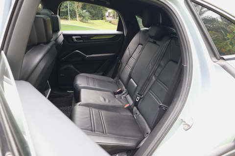 Porsche Cayenne Coupe 3.0A Tip Panoramic Roof