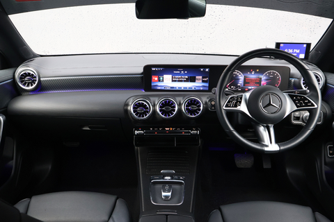 Mercedes-Benz CLA-Class CLA180 Mild Hybrid Progressive