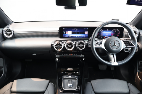 Mercedes-Benz CLA-Class CLA180 Mild Hybrid Progressive