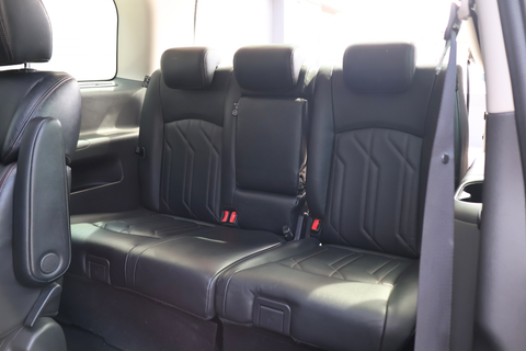 Nissan Elgrand 2.5A Highway Star Moonroof