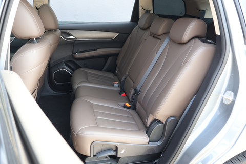 BYD M6 Electric 7-Seater