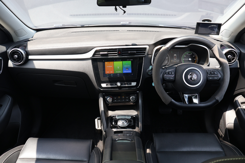 MG ZS Electric Deluxe Panoramic Roof
