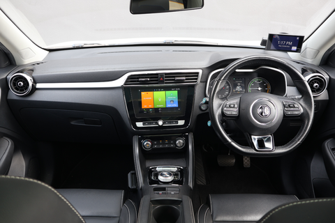 MG ZS EV Deluxe Panoramic Roof
