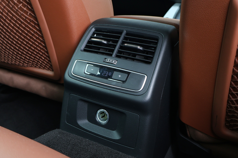 Audi A4 Mild Hybrid 2.0A TFSI S-tronic Advanced
