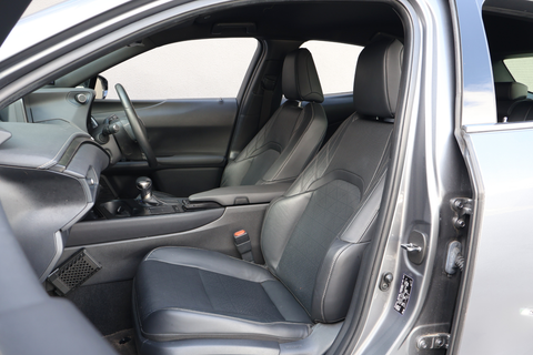 Lexus UX Hybrid UX250h Luxury
