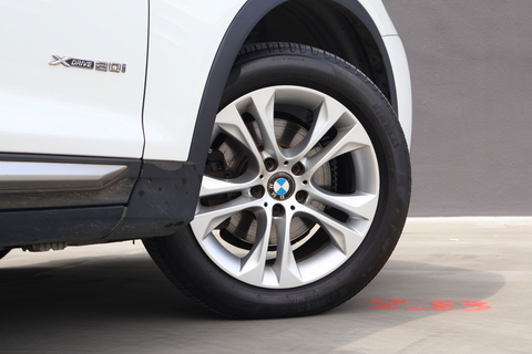 BMW X4 xDrive20i Sunroof