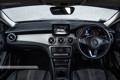 Mercedes-Benz GLA-Class GLA180 Urban Edition