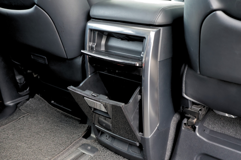 Toyota Alphard Hybrid 2.5A SR C-Package Moonroof