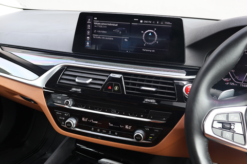 BMW 5 Series 530e Plug-in Hybrid iPerformance