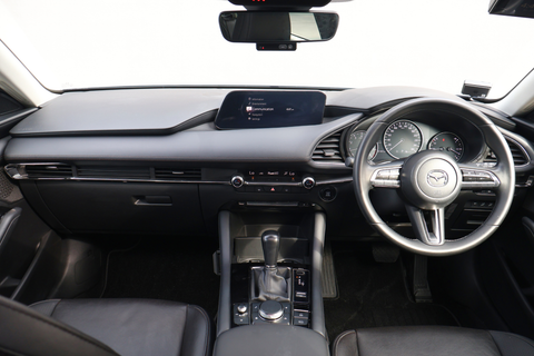 (LEASE) Mazda 3 1.5 AT Mild Hybrid