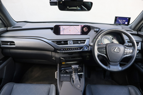 Lexus UX Hybrid UX250h Luxury