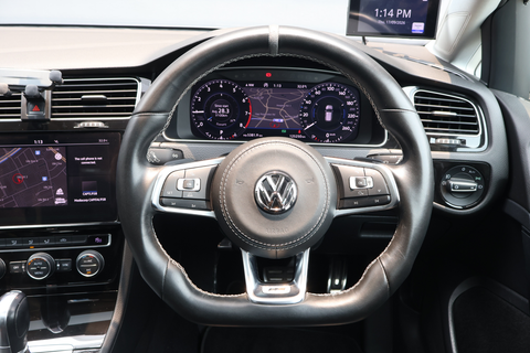 Volkswagen Golf 1.4A TSI Highline Sunroof