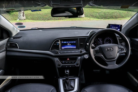 Hyundai Elantra 1.6A GLS