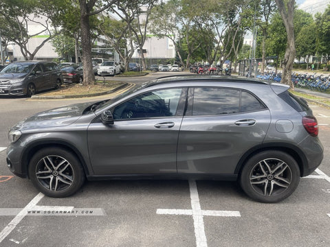 Mercedes-Benz GLA-Class GLA180 Urban Edition Panoramic Roof