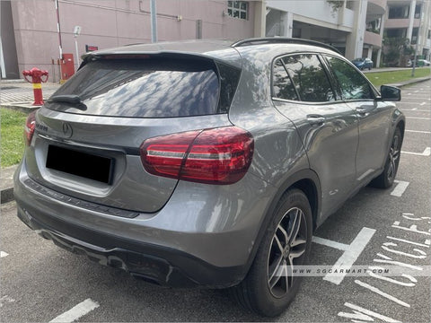 Mercedes-Benz GLA-Class GLA180 Urban Edition Panoramic Roof