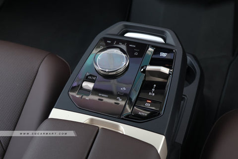 BMW iX Electric xDrive40 Sport