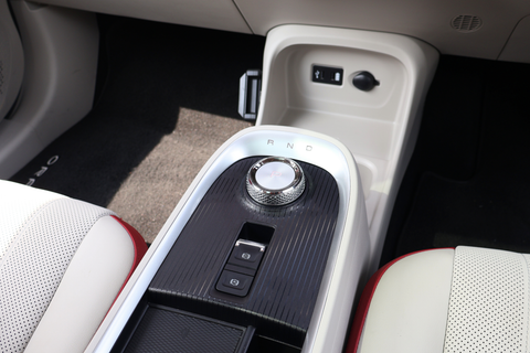 ORA Good Cat Electric Sunroof