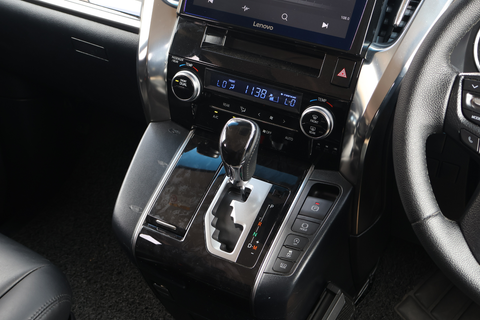 Toyota Vellfire 2.5A Z