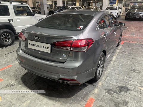 Kia Cerato K3 1.6A Sunroof