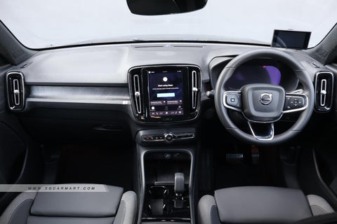 Volvo XC40 Recharge Pure Electric Plus