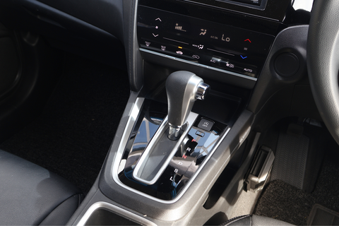 Honda Shuttle 1.5A G Honda Sensing