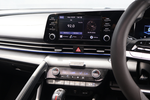 Hyundai Avante 1.6A Elite Sunroof