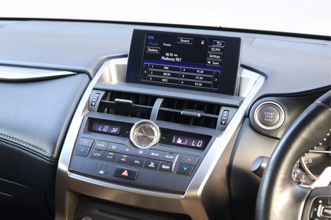 Lexus NX Turbo NX200t Executive (New 10-yr COE)