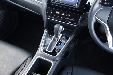 Honda Shuttle 1.5A G Honda Sensing