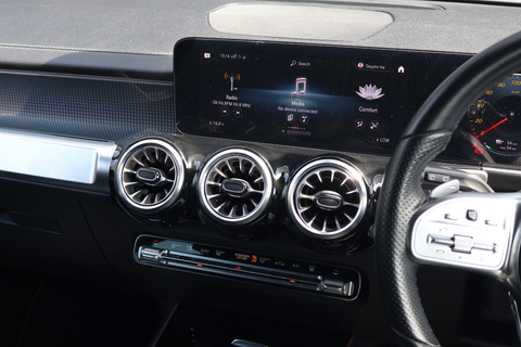 Mercedes-Benz EQB Electric EQB350 4MATIC AMG Line