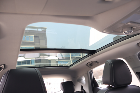 MG ZS EV Deluxe Panoramic Roof