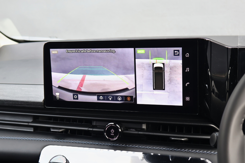 Nissan Serena e-POWER Hybrid