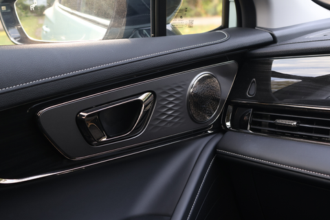 Omoda Electric E5 Sunroof