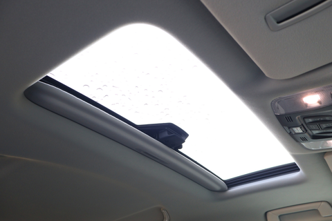 Toyota Alphard Hybrid 2.5A SR C-Package Moonroof