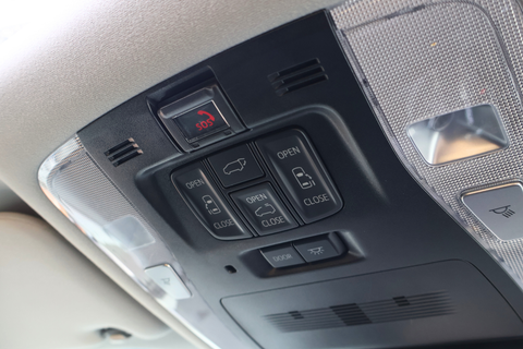 Toyota Alphard Hybrid 2.5A SR C-Package Moonroof