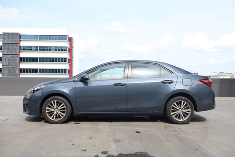 2015 USED TOYOTA COROLLA ALTIS 1.6L CVT (ELEGANCE) MR053REH104543388 SLB6775E