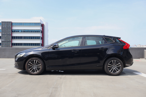 2017 USED VOLVO V40 T2 (A) YV1MV28H0H2419584 SPD5189X