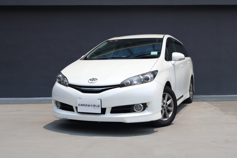 (RENT) Toyota Wish 1.8A