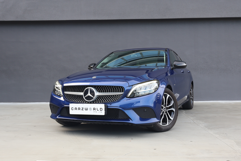 Mercedes-Benz C-Class C180 Avantgarde Night Edition