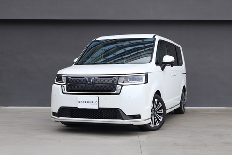 Honda Stepwgn Hybrid Spada 2.0A e-HEV