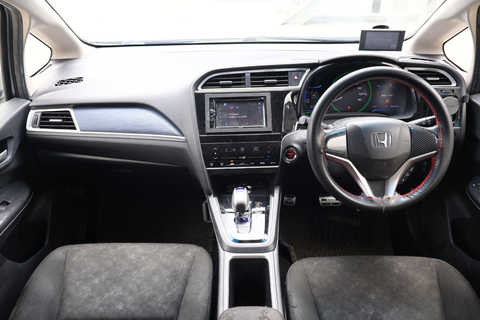 2016 USED HONDA SHUTTLE HYBRID 1.5 A GP71043453 SLJ1283Z