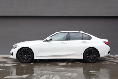 BMW 3 Series 320i Highline