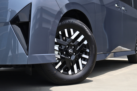 Nissan Serena e-POWER Hybrid