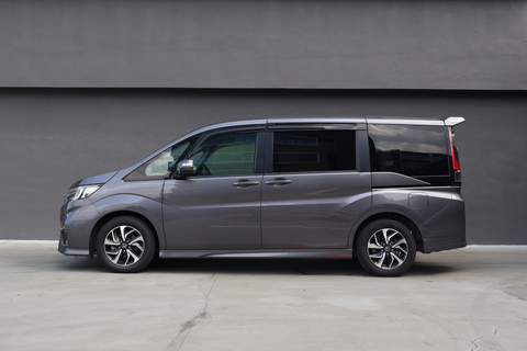 Honda Stepwgn 1.5A Spada
