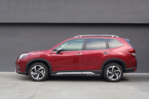 Subaru Forester e-BOXER Mild Hybrid 2.0i-S EyeSight Sunroof