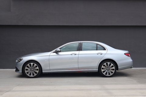 Mercedes-Benz E-Class E300e Plug-in Hybrid Avantgarde
