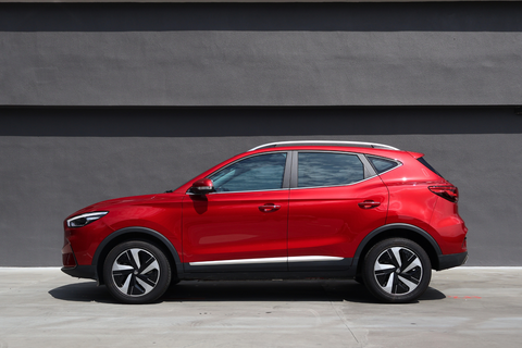 MG ZS Electric Trophy Panoramic Roof