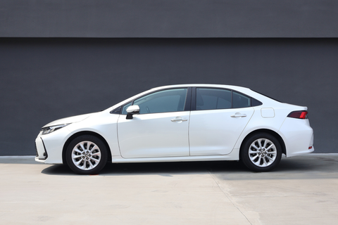 Toyota Corolla Altis 1.6A Standard